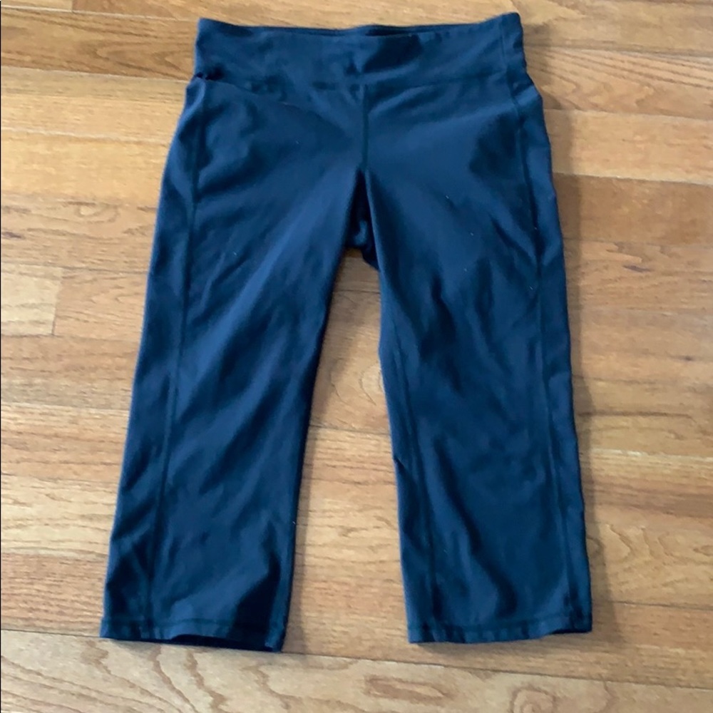 ATHLETA CROP YOGA PANTS LARGE
